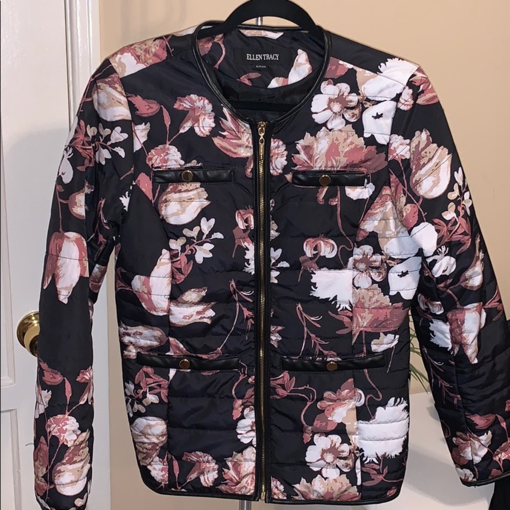 Black floral puffy jacket